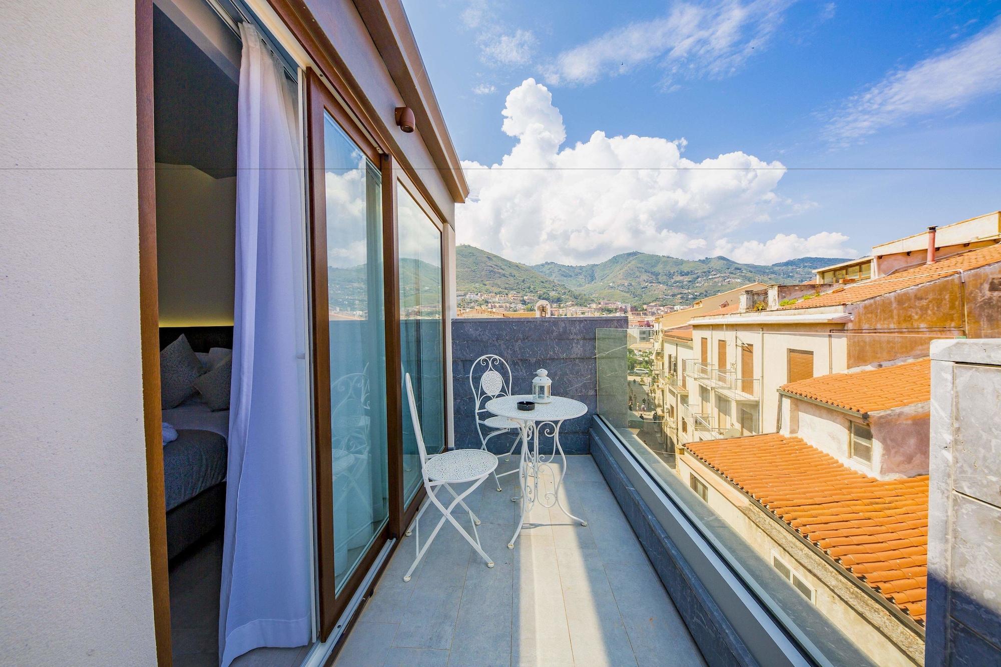 Ossuna Bay Hotel Boutique Чефалу Екстериор снимка