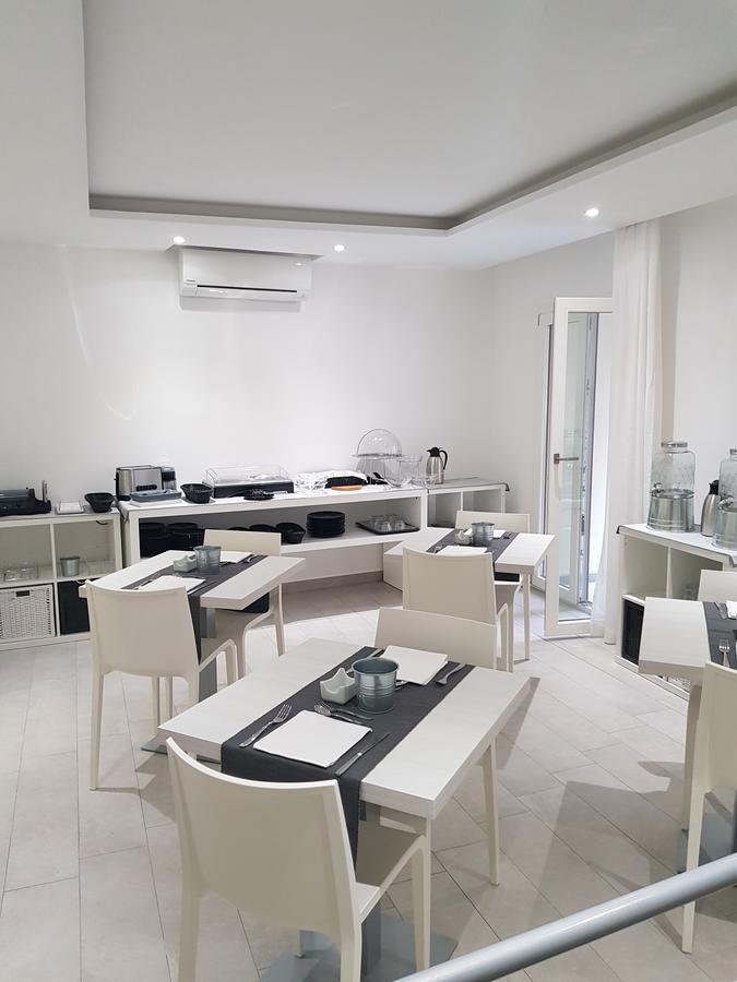 Ossuna Bay Hotel Boutique Чефалу Екстериор снимка