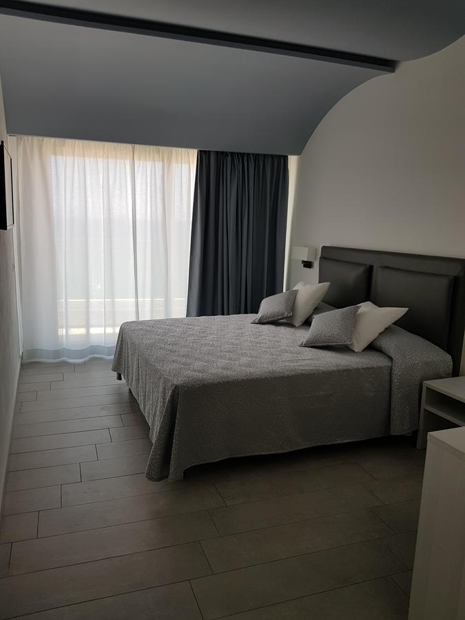 Ossuna Bay Hotel Boutique Чефалу Екстериор снимка