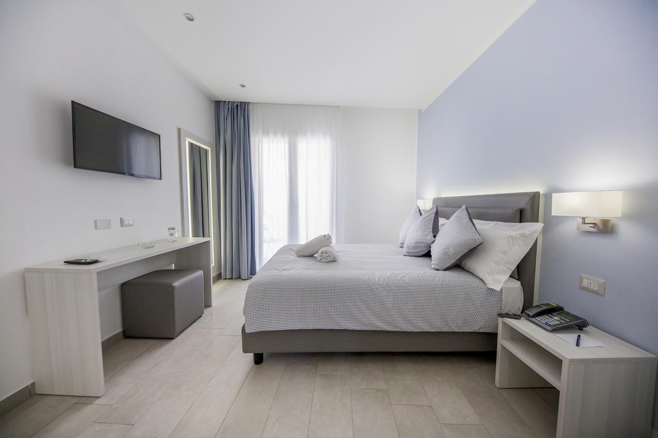 Ossuna Bay Hotel Boutique Чефалу Екстериор снимка