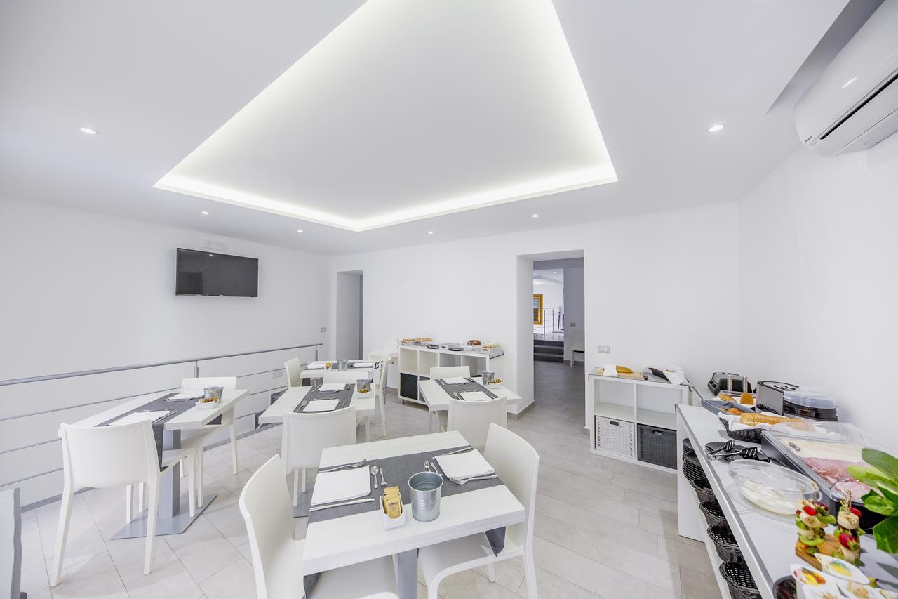 Ossuna Bay Hotel Boutique Чефалу Екстериор снимка