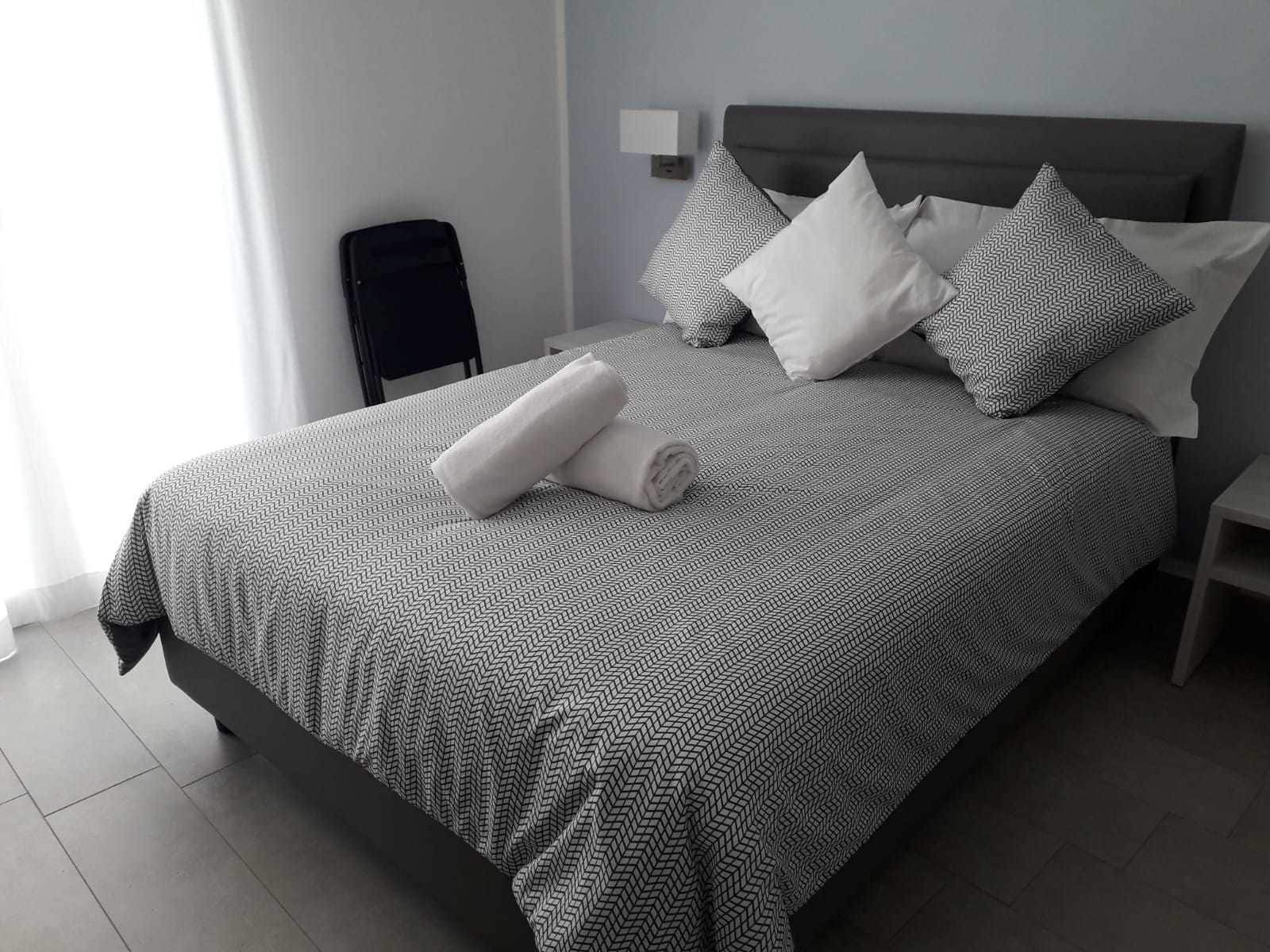 Ossuna Bay Hotel Boutique Чефалу Екстериор снимка